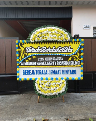Papan Bunga Duka di Wringinanom