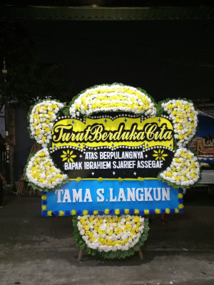 Papan Bunga Duka di Wringinanom